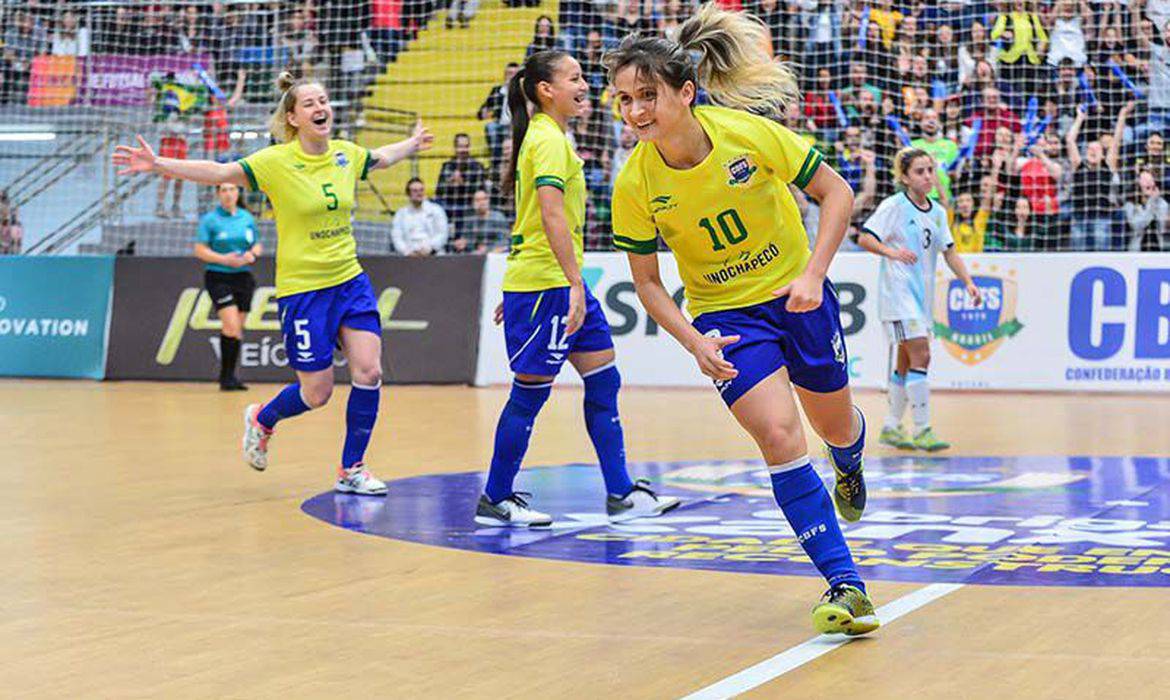 Amandinha é indicada a melhor jogadora de futsal do mundo