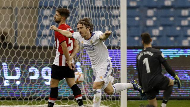 Modric comemora gol do Real Madrid sobre o Athletic Bilbao
