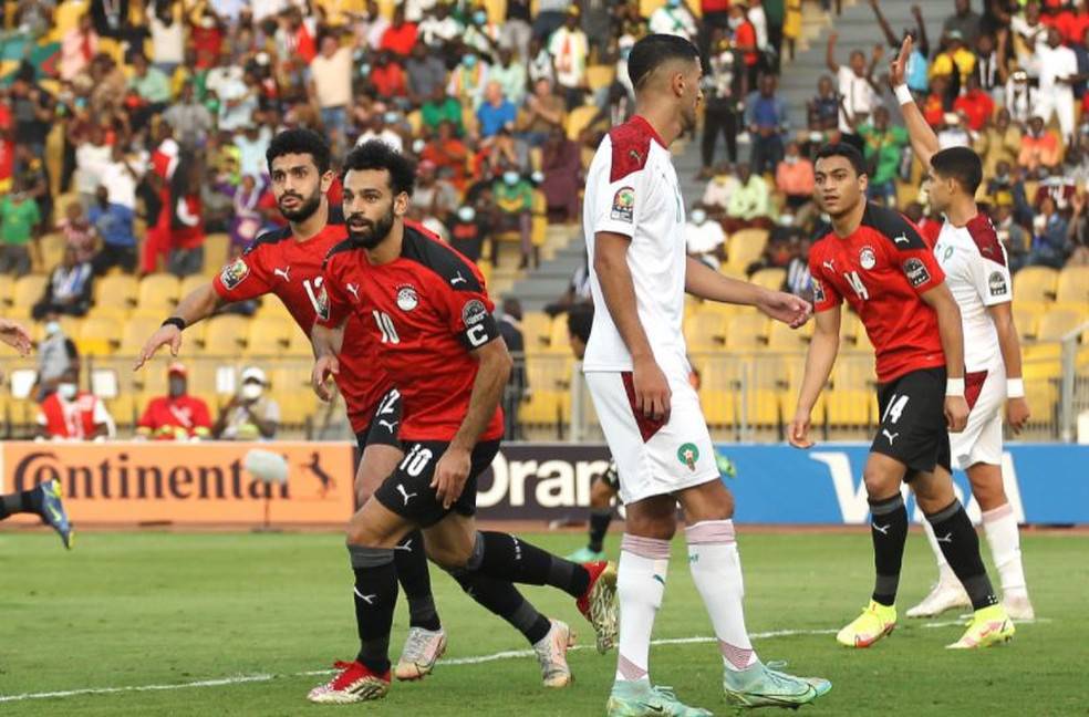 Salah celebra gol de empate do Egito