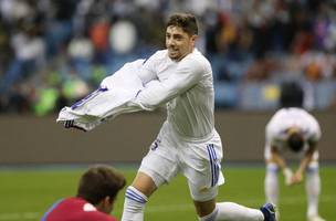 Valverde comemora seu gol (Foto: Ahmed Yosri/Reuters)