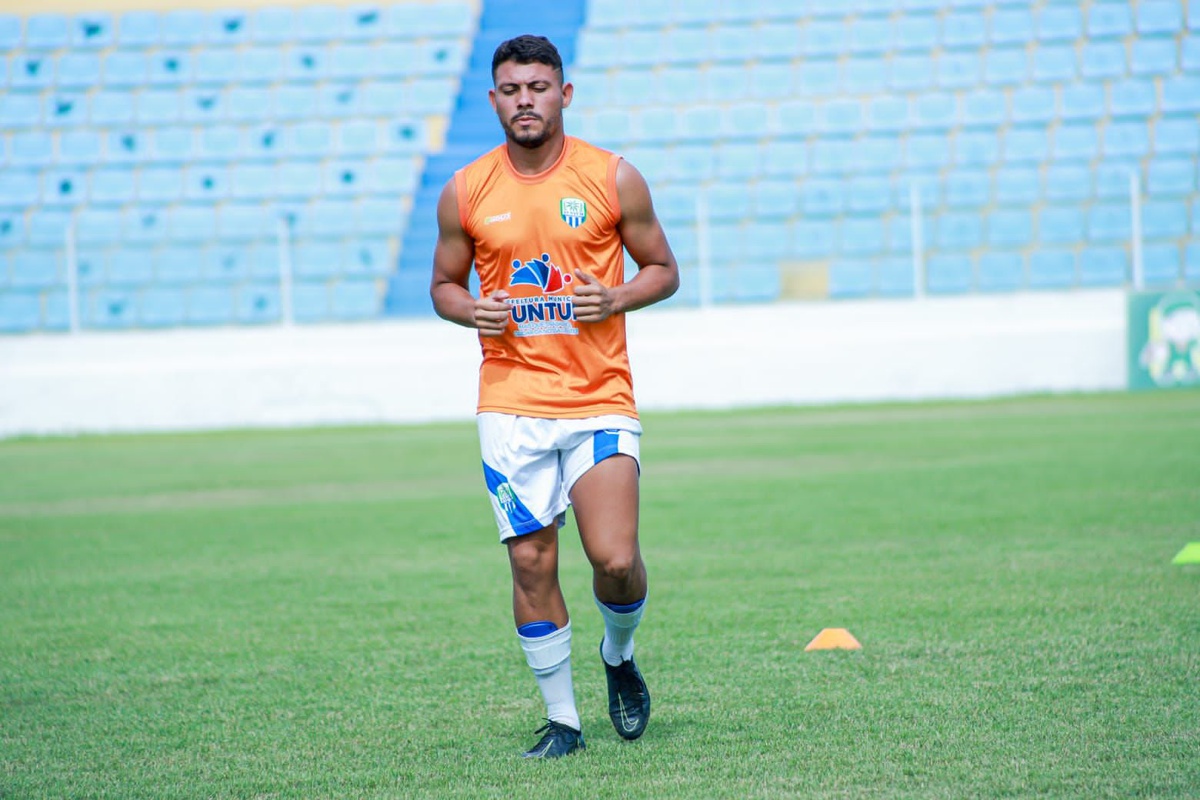 Zagueiro João Vitor, do Tuntum-MA, se prepara para o Maranhense e a Copa do Brasil