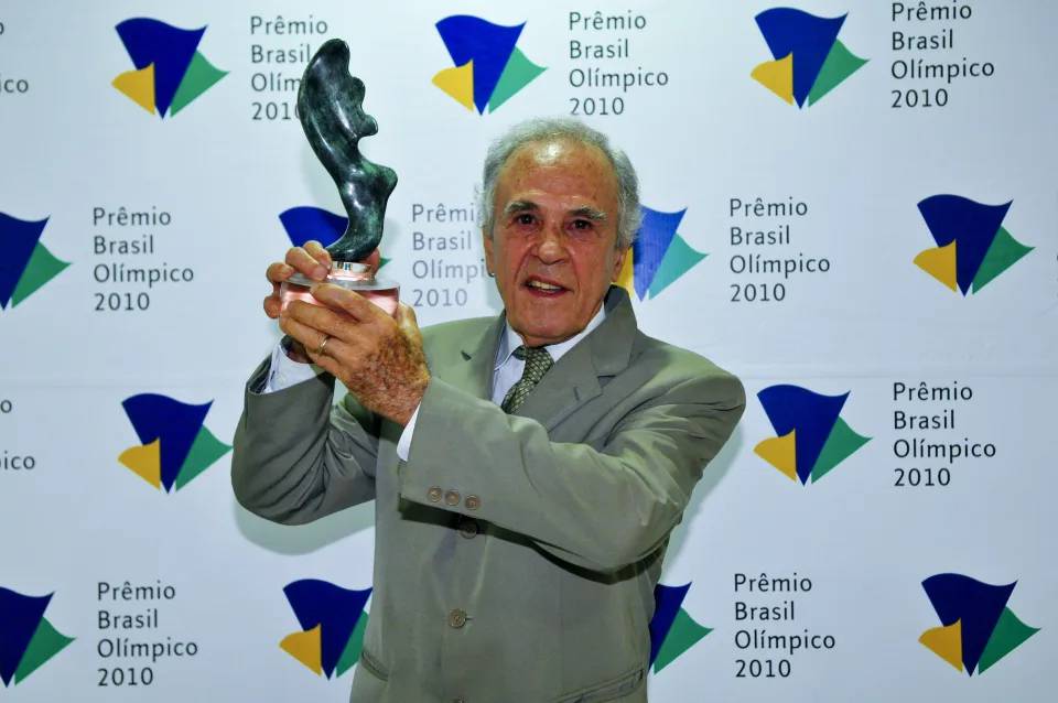 Éder Jofre durante o Prêmio Brasil Olímpico de 2010