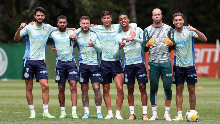 Palmeiras treinou na manhã deste sábado na Academia de Futebol