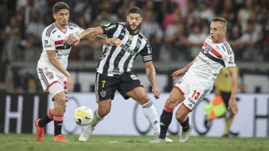 Atlético-MG e São Paulo saíram no 2 a 2