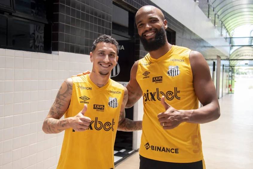 Dodi e Messias se apresentaram no CT Rei Pelé nesta quarta