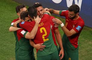 Portugal não sentiu a falta de CR7 e massacrou a Suiça pelas oitavas (Foto: ADRIAN DENNIS / AFP)