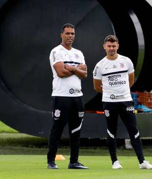 Após vitória sobre o Mirassol, elenco do Corinthians faz trabalho regenerativo