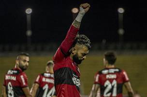 Gabigol abriu o placar do jogo (Foto: Paula Reis / CRF)