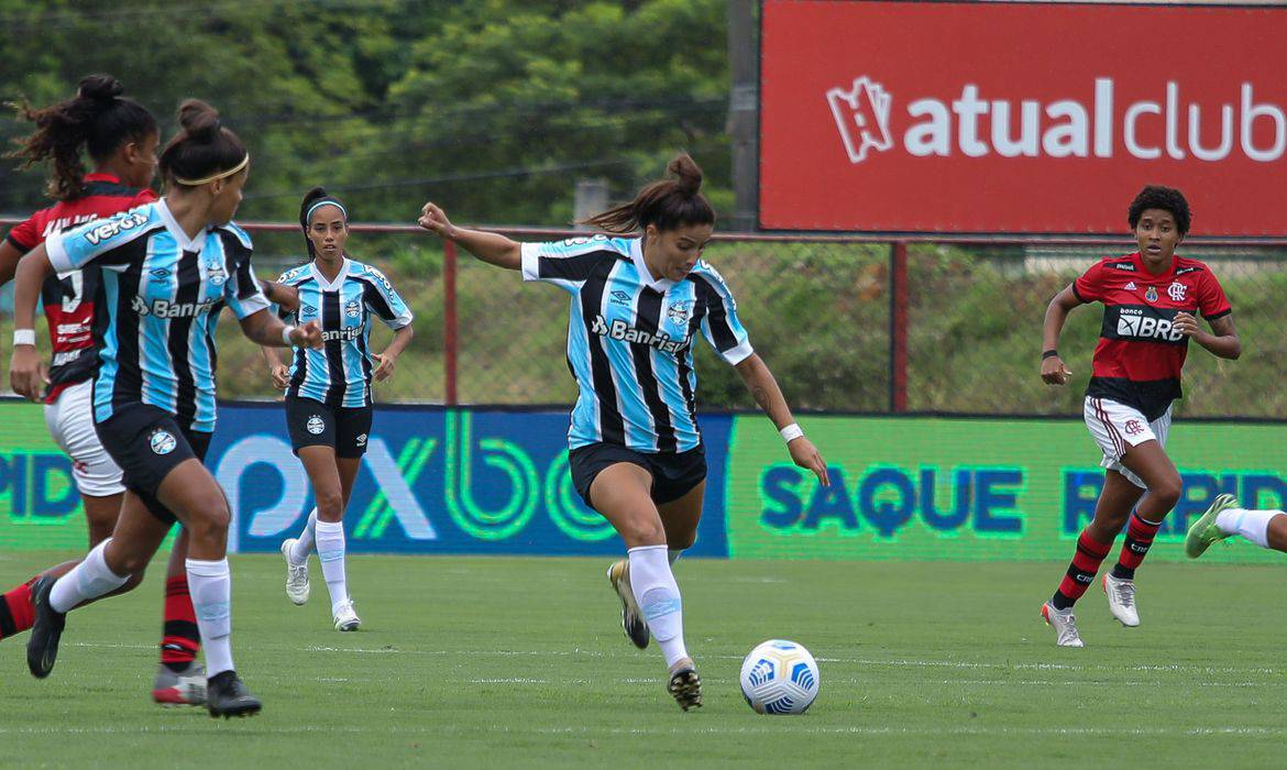 Grêmio vence Flamengo