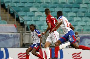 Rodallega em ação na partida entre Bahia e Barcelona, na Arena Fonte Nova (Foto: Felipe Oliveira/EC Bahia)