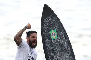 Ítalo Ferreira conquistou a medalha de ouro no surfe nas Olimpíadas de Tóquio 2020 (Foto: Ryan Pierse/Getty Images)