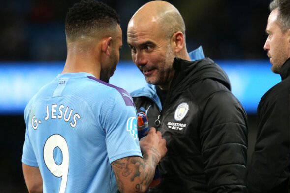 Gabriel Jesus e Pep Guardiola