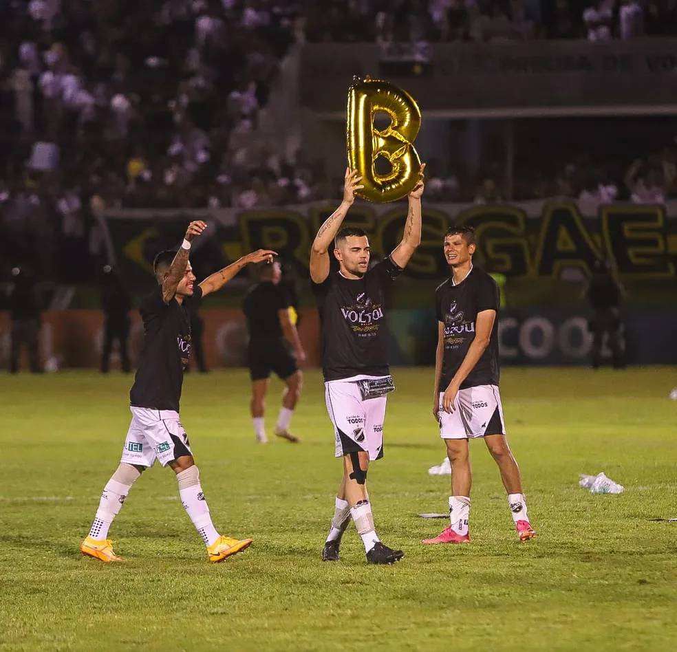 Santos perde para o Fortaleza e é rebaixado pela primeira vez à Série B do  Brasileirão - Esportes - R7 Futebol