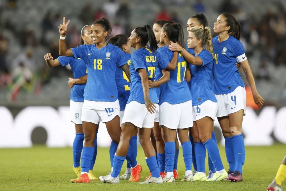Seleção Brasileira Feminina vence África do Sul no primeiro amistoso