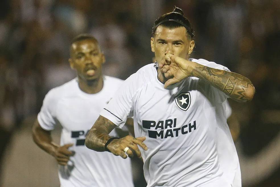 Botafogo tem saldo positivo, e dificuldades precisam ser relativizadas.