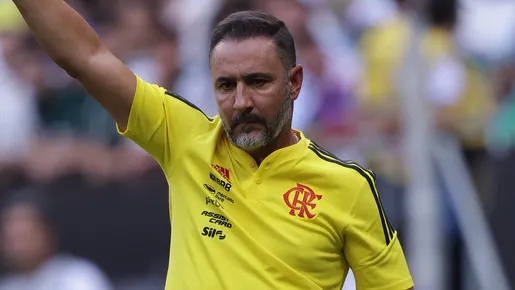 Com cofre cheio, Flamengo volta ao mercado para dar mais opções a Vítor Pereira