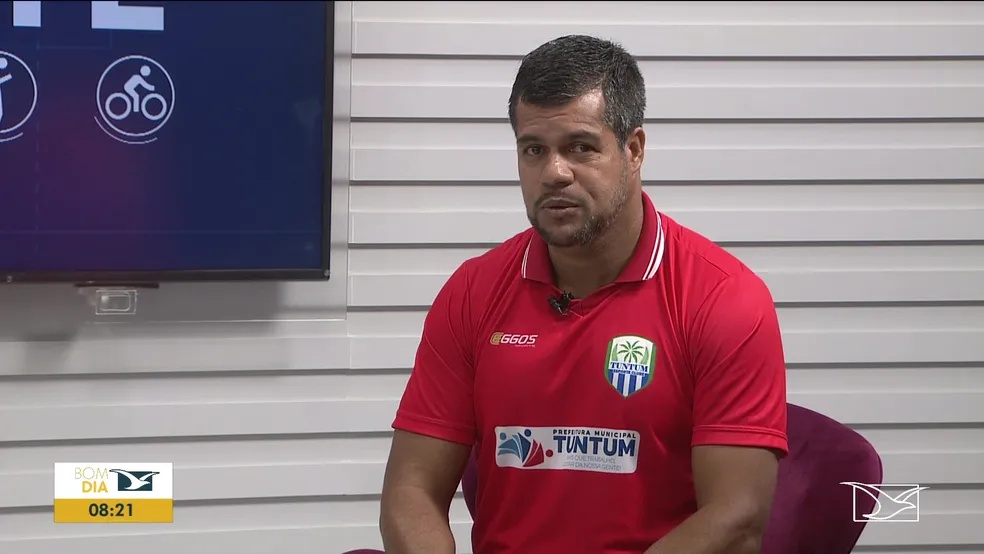 Dejair Ferreira comanda o Tuntum, mas vai treinar o Chapadinha no Campeonato Maranhense 2023 — Foto: Reprodução / TV Mirante