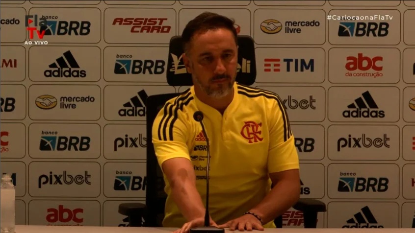 ESTREOU BEM: Vítor Pereira confirma titulares na próxima rodada do Carioca e exalta torcida do Flamengo