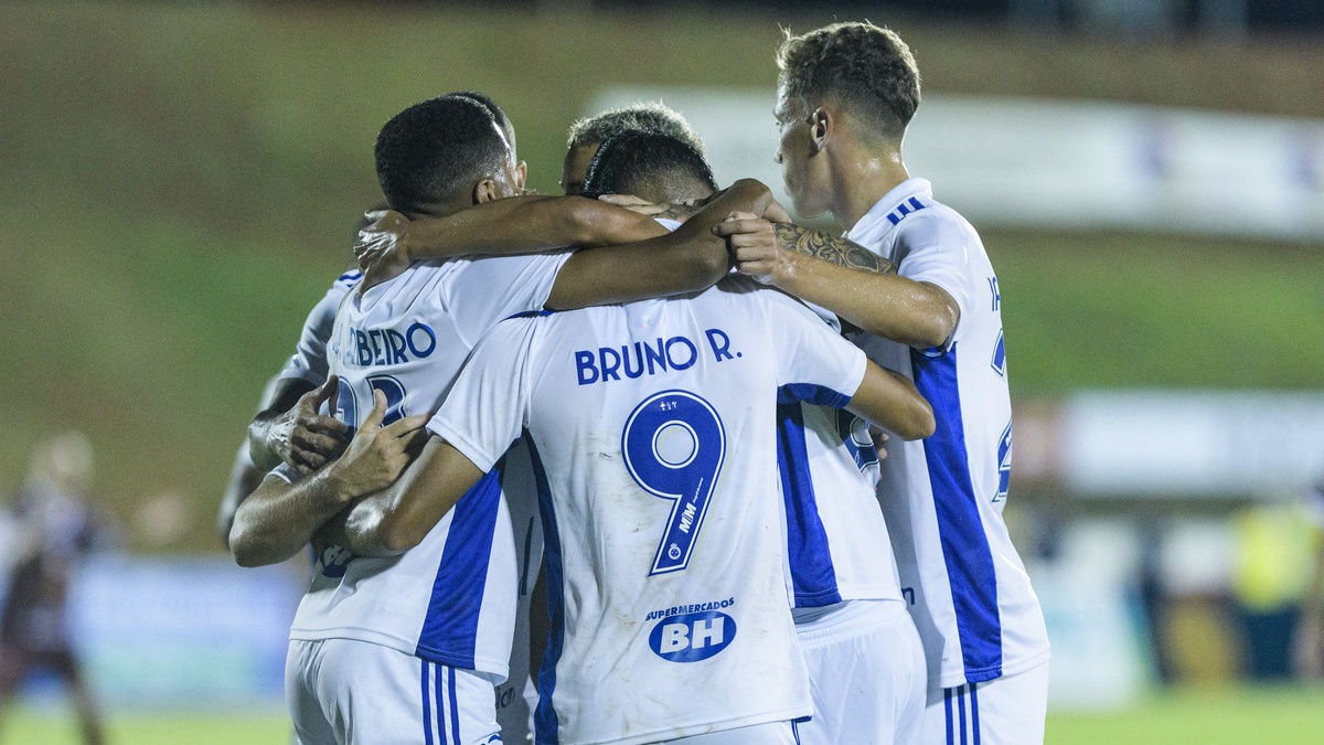 Jogadores do Cruzeiro comemoraram a vitória da equipe contra o Patrocinense (Crédito: Gustavo Aleixo)