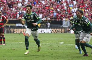 Palmeiras bate Flamengo e é campeão inédito da Supercopa do Brasil (Foto: SportBuzz)