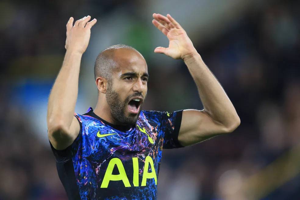 São Paulo adota postura cautelosa e vê Lucas Moura com mercado na Europa