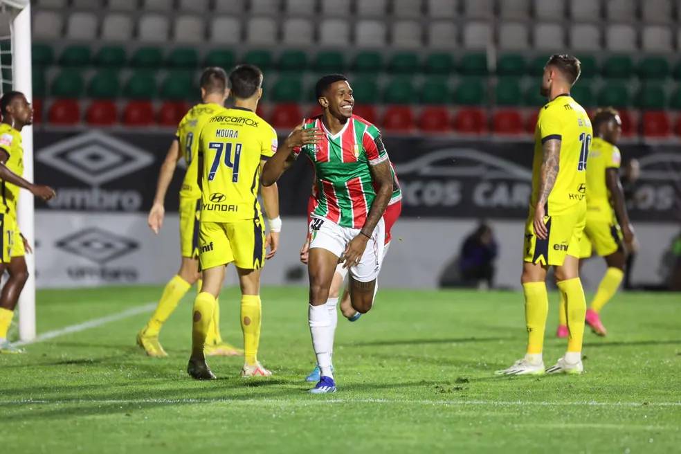 Emprestado pelo Flamengo, André vibra com primeiro gol na Europa: "Indescritível"