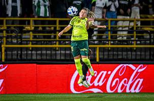 Palmeiras informa ruptura do ligamento de joelho de meia antes da final da Libertadores Feminina (Foto: GE)