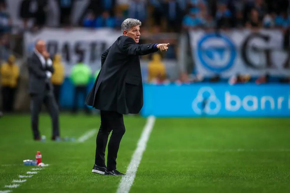 Grêmio finaliza preparativos para jogo decisivo contra Flamengo