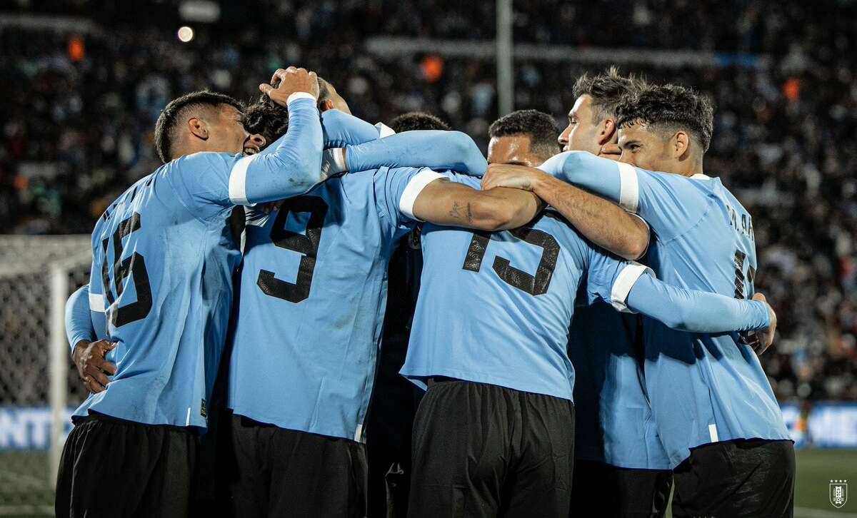 Uruguai 2 x 0 Brasil - Tabu quebrado com direito a "olé" no Centenário