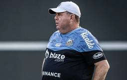 Marcelo Fernandes contém euforia após virada do Santos...