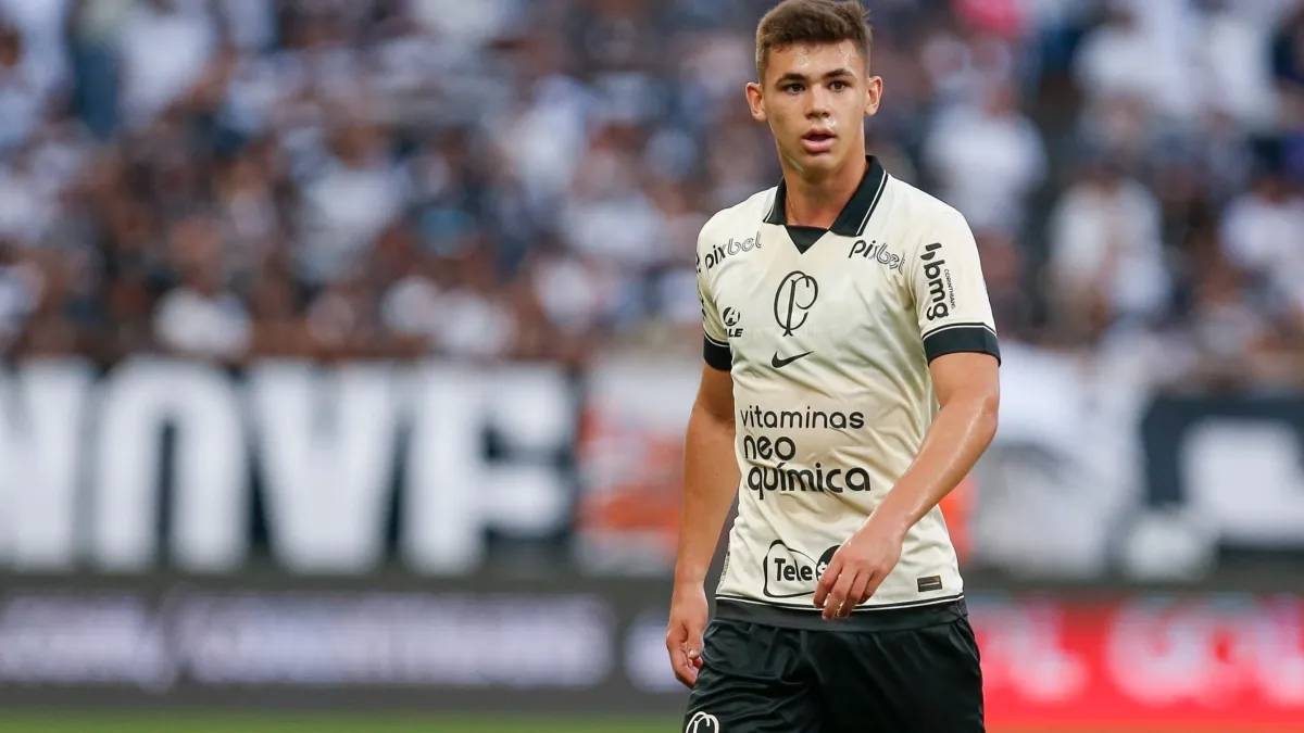 Diretor do PSG confirma interesse em Moscardo, do Corinthians: 'Nada foi selado'