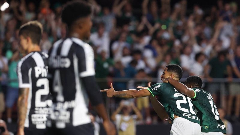 Palmeiras domina o Santos e ganha mais um clássico no Paulistão