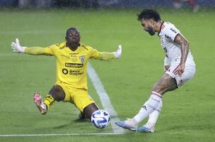 Falta de reação do Flamengo preocupa, mas resultado na Recopa é reversível (Foto: GE)