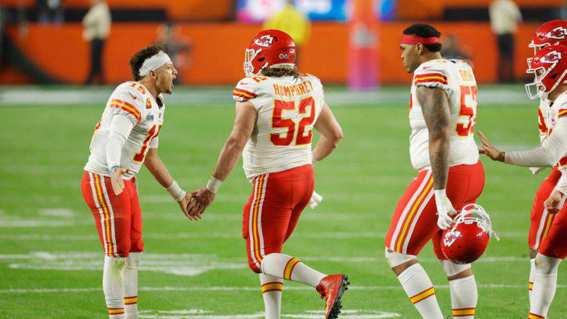 Kansas City Chiefs supera Philadelphia Eagles e conquista o Super Bowl