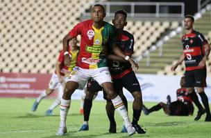 Moto Club vence o Sampaio Corrêa e vai à final do segundo turno do Maranhense (Foto: GE MARANHÃO)