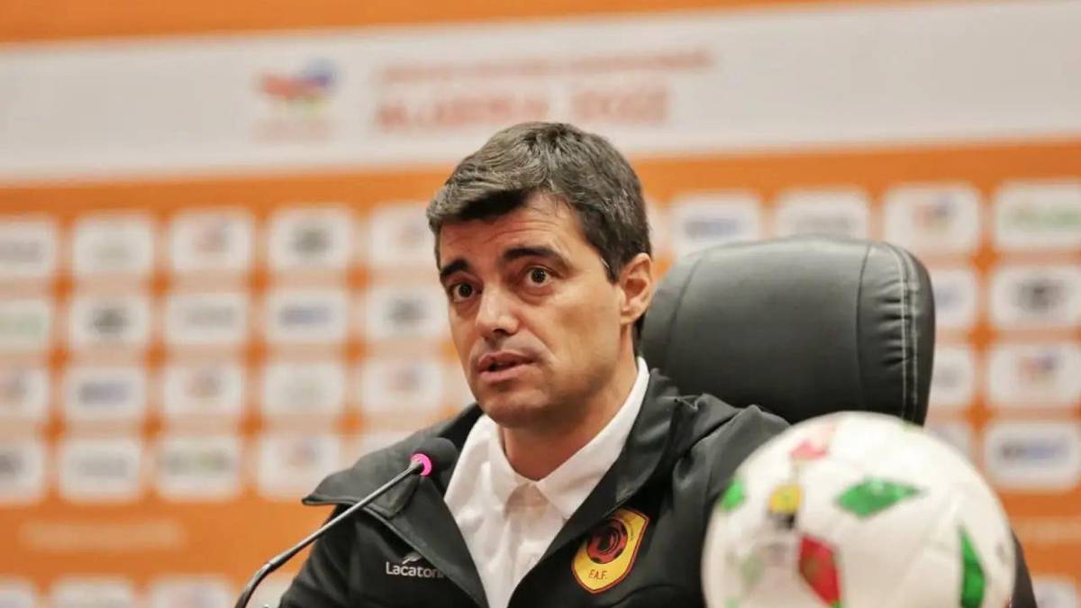 "Queremos colocar a seleção de Angola no topo do futebol africano"