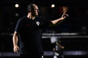 Ceni enfrenta maior pressão pelo São Paulo e terá dois jogos cruciais por permanência (Foto: GE SP)