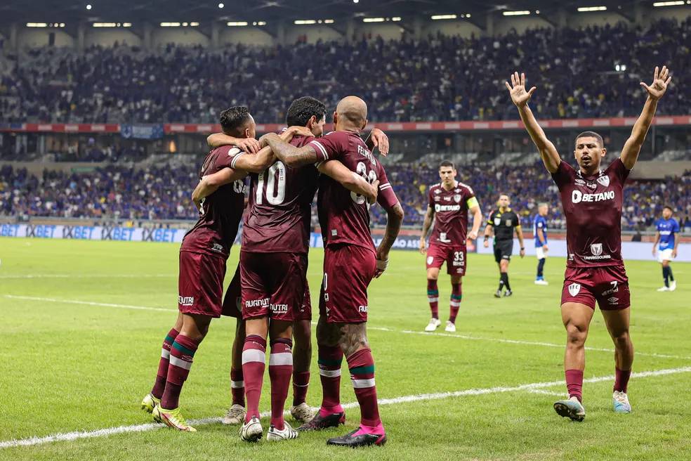 De volta ao Mineirão agora pelo Fluminense, Guga ganha nova