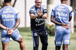 Santos tem mudança confirmada para jogo contra o Newell's, na Argentina (Foto: GE SP)