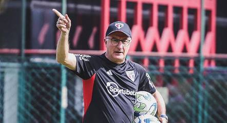 Em busca da parte de cima da tabela, São Paulo enfrenta o Cruzeiro pelo Brasileirão