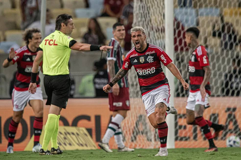 Flamengo usará data Fifa para recuperar jogadores e gramado do Maracanã