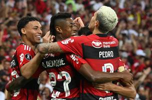 Rodízio fortalece Flamengo e faz bem a jovens e medalhões (Foto: GE)