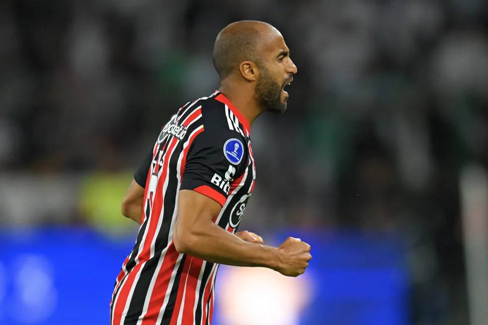 Lucas deixa São Paulo vivo na Sul-Americana e mostra de novo por que está em outro patamar