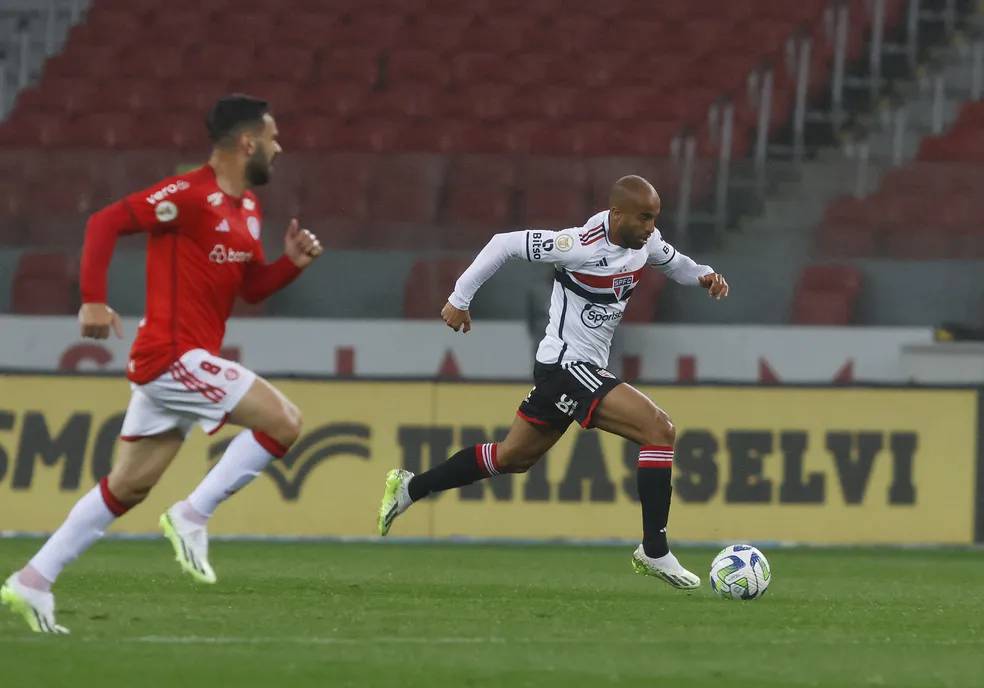 São Paulo precisa jogar mais fora de casa e não pode se fiar só na força de sua torcida