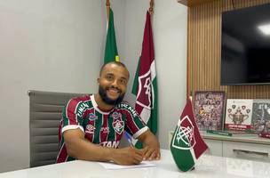 Samuel Xavier renova contrato com o Fluminense até o fim de 2025 (Foto: TNT)