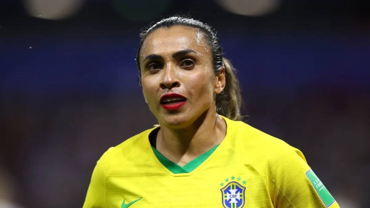 Marta anuncia que vai se aposentar da Seleção Brasileira