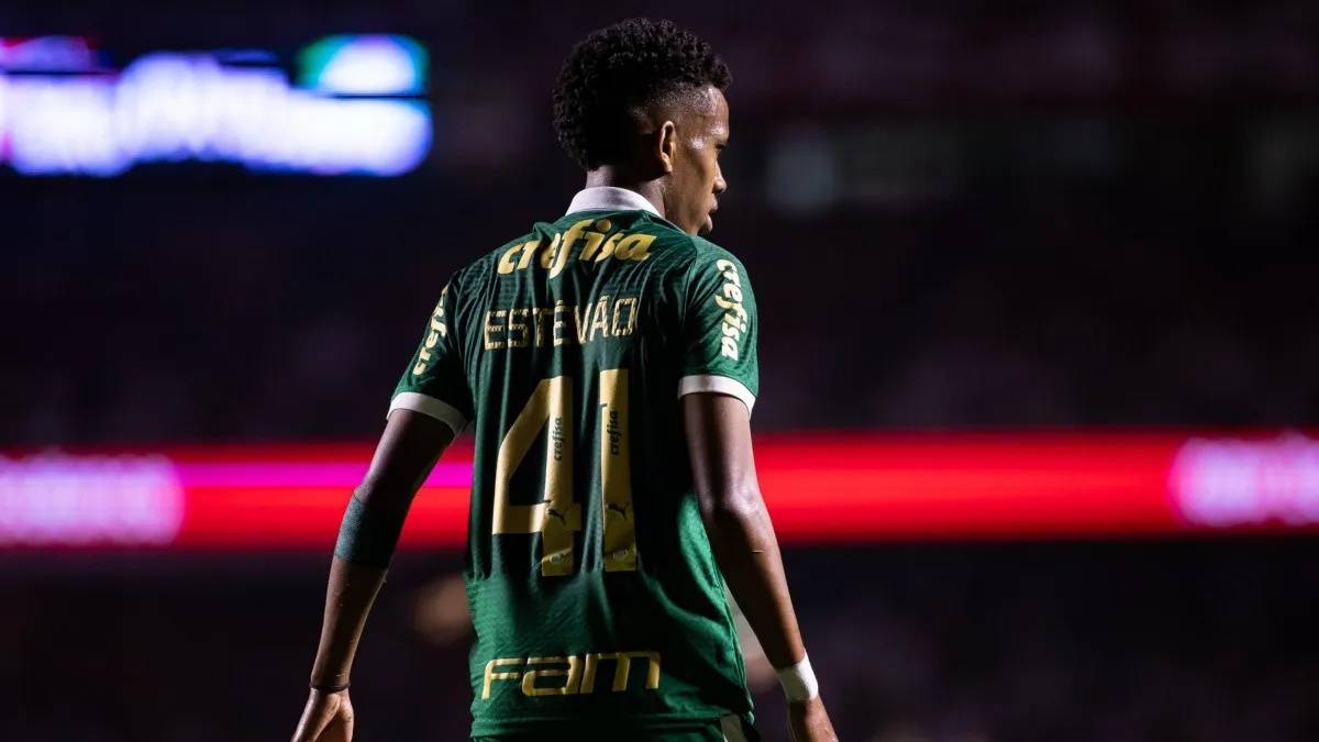 Estevão, atacante do Palmeiras, recebe sondagem de PSG e Chelsea