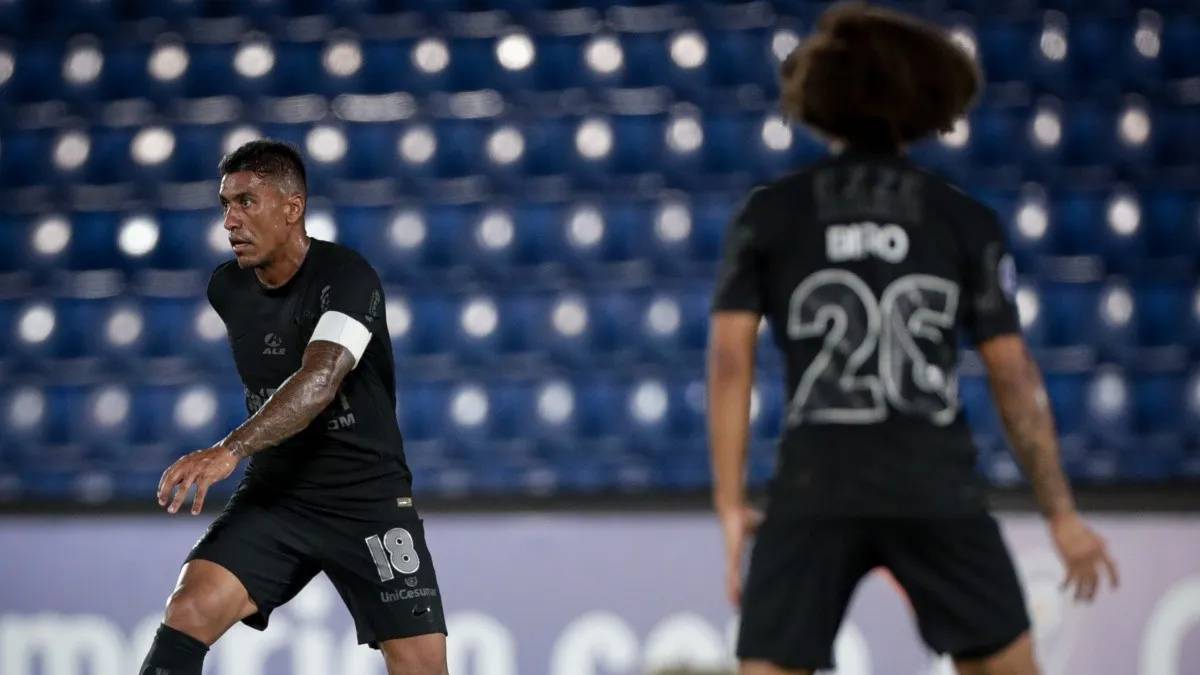 Paulinho fala sobre a renovação com o Corinthians: 'Que seja um final feliz'