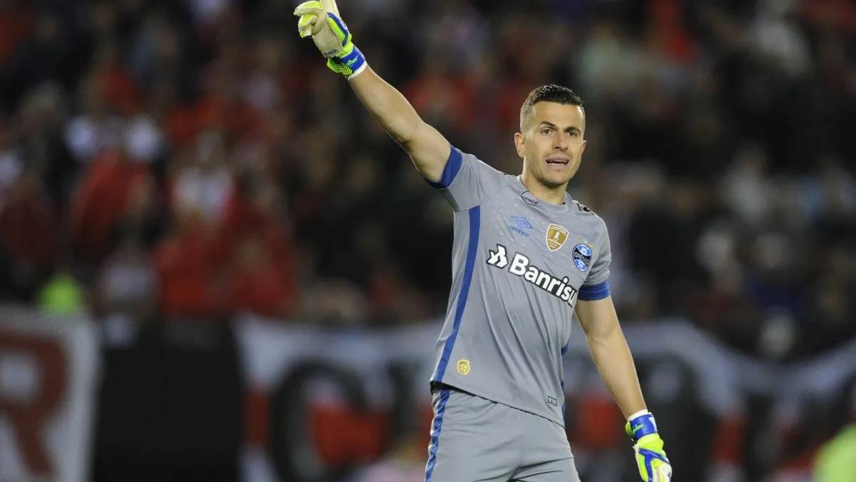 Santos desiste de contratar o goleiro Marcelo Grohe