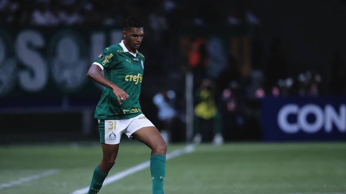 Palmeiras e West Ham avançam em negociação pela transferência de Luis Guilherme